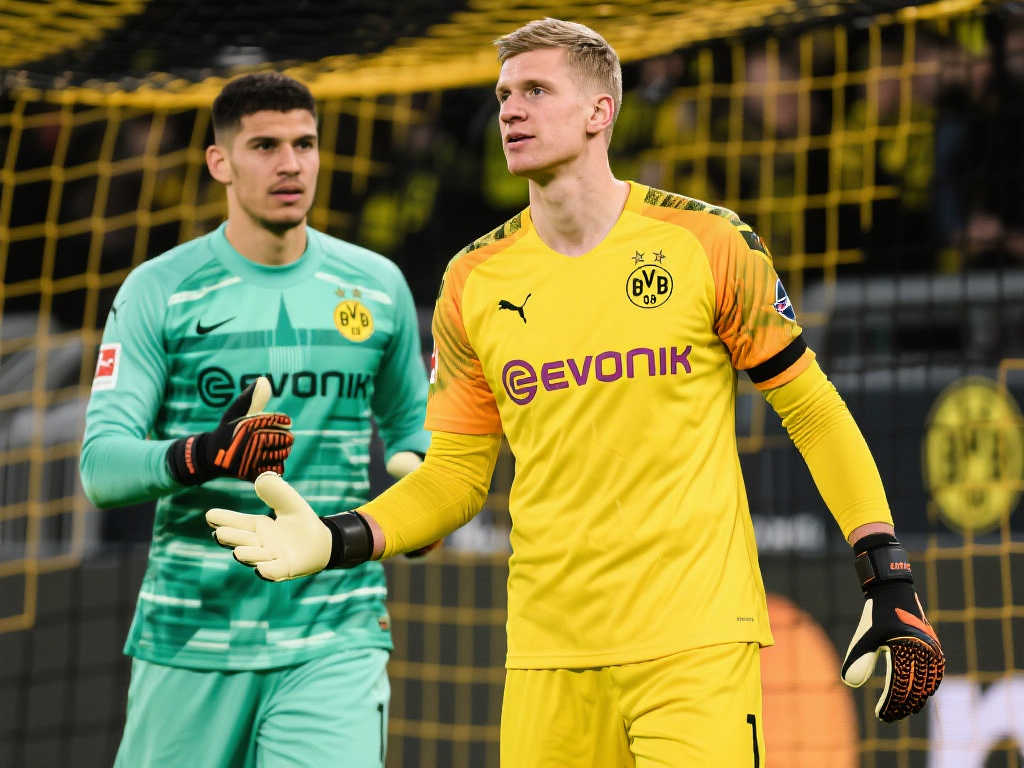 天价转会?拜仁接触科贝尔团队,多特开价高达8000万欧元! 天价转会?拜仁接触科贝尔团队,多特开价高达8000万欧元!